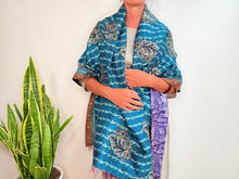 Lade das Bild in den Galerie-Viewer, Seidenschal 5
