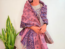 Cargar imagen en el visor de la galería, SILK SCARF 8
