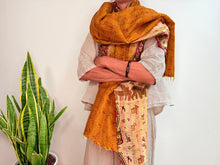 Cargar imagen en el visor de la galería, SILK SCARF 9
