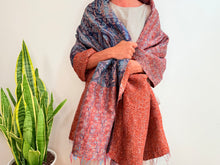 Cargar imagen en el visor de la galería, SILK SCARF 15

