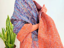 Cargar imagen en el visor de la galería, SILK SCARF 15
