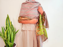 Cargar imagen en el visor de la galería, SILK SCARF 16
