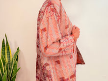 Load image into Gallery viewer, SHORT KIMONO SILK 14
