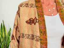 Load image into Gallery viewer, SHORT KIMONO SILK 23
