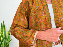 Load image into Gallery viewer, SHORT KIMONO SILK 23
