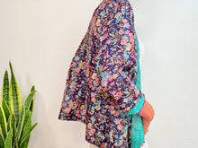 Load image into Gallery viewer, SHORT KIMONO SILK 26
