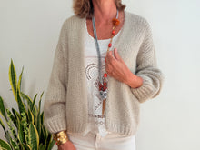 Lade das Bild in den Galerie-Viewer, LU MOHAIR BOLERO - BEIGE
