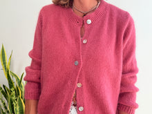 Lade das Bild in den Galerie-Viewer, CAROLINE MOHAIR CARDIGAN - PINK
