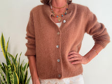Lade das Bild in den Galerie-Viewer, CAROLINE MOHAIR CARDIGAN - CAMEL
