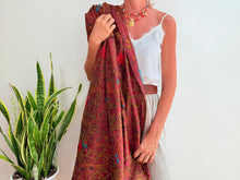 Cargar imagen en el visor de la galería, EMBROIDERY SILK SCARF 27
