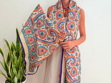 Cargar imagen en el visor de la galería, EMBROIDERY SILK SCARF 28
