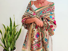 Cargar imagen en el visor de la galería, EMBROIDERY SILK SCARF 29
