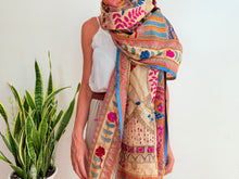 Cargar imagen en el visor de la galería, EMBROIDERY SILK SCARF 30
