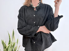 Lade das Bild in den Galerie-Viewer, BOHO-SHIRT MIT STICKEREI 6
