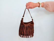 Cargar imagen en el visor de la galería, FRINGE BAG - CAMEL
