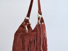 Cargar imagen en el visor de la galería, FRINGE BAG - CAMEL
