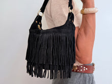 Cargar imagen en el visor de la galería, FRINGE BAG - BLACK
