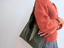Cargar imagen en el visor de la galería, TRENZA BAG - GREEN
