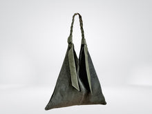 Cargar imagen en el visor de la galería, TRENZA BAG - GREEN
