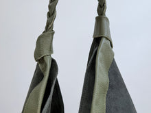 Cargar imagen en el visor de la galería, TRENZA BAG - GREEN

