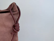 Cargar imagen en el visor de la galería, KNOT BAG - PIEDRA
