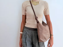 Cargar imagen en el visor de la galería, KNOT BAG - PIEDRA
