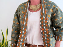 Cargar imagen en el visor de la galería, MINI BLOCK PRINT JACKET - GREEN
