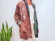 Cargar imagen en el visor de la galería, REVERSIBLE CRETONA COAT 11
