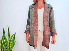 Cargar imagen en el visor de la galería, REVERSIBLE CRETONA COAT 11
