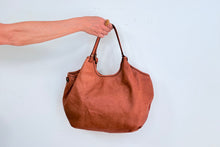Lade das Bild in den Galerie-Viewer, SOCOA BAG – CAMEL
