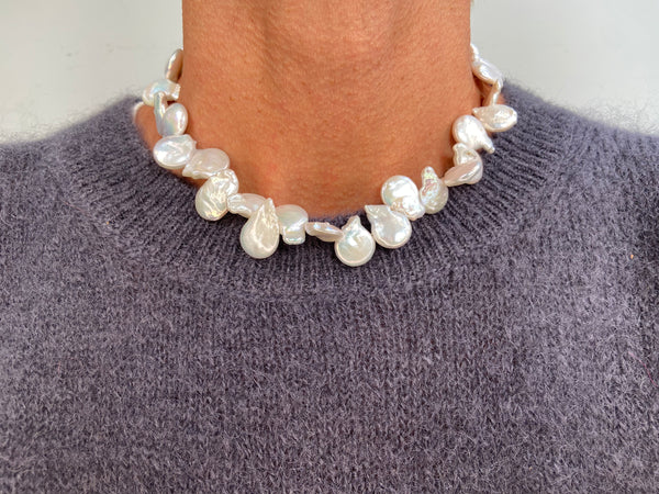 SMALL FLAT PEARL NECKLACE