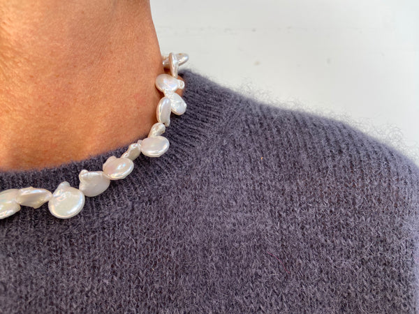 SMALL FLAT PEARL NECKLACE