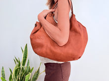 Lade das Bild in den Galerie-Viewer, SOCOA BAG – CAMEL
