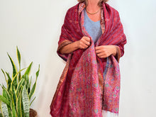 Cargar imagen en el visor de la galería, SILK SCARF 18
