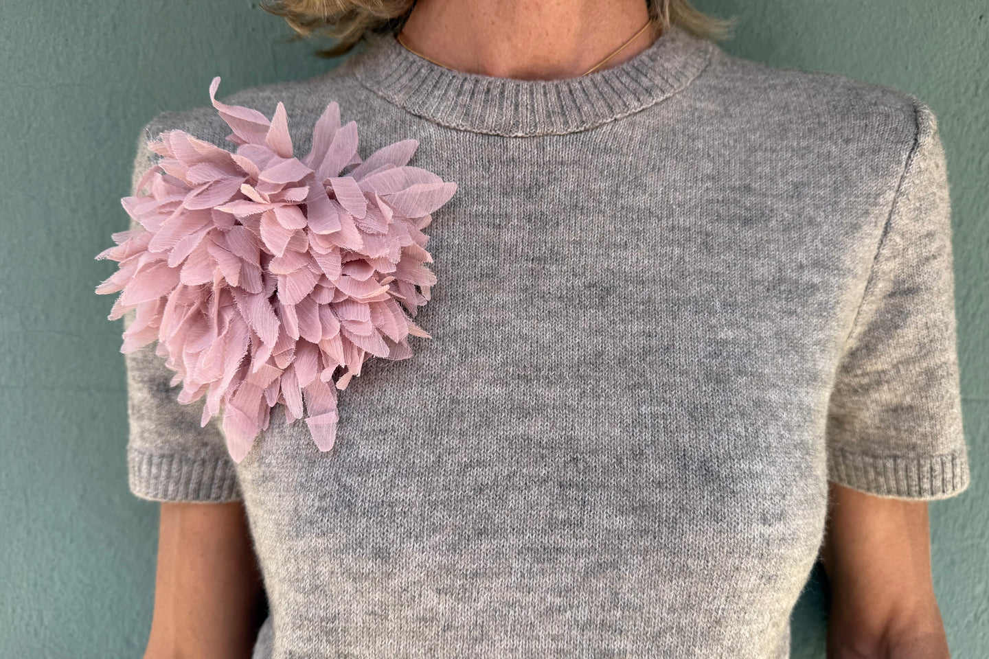 FLORAL BROOCH -  PINK