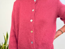 Lade das Bild in den Galerie-Viewer, CAROLINE MOHAIR CARDIGAN - FRESA
