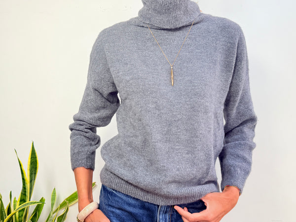 JERSEY GRETA  CUELLO VUELTO - GREY