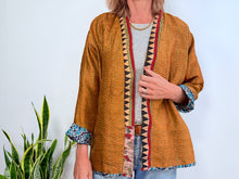 Load image into Gallery viewer, SHORT KIMONO SILK 25
