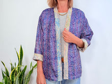 Load image into Gallery viewer, SHORT KIMONO SILK 24
