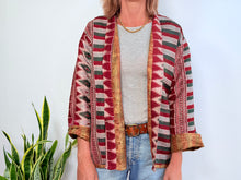 Load image into Gallery viewer, SHORT KIMONO SILK 22
