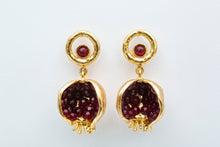 Load image into Gallery viewer, POMEGRANATE EARRING - BURGUNDY
