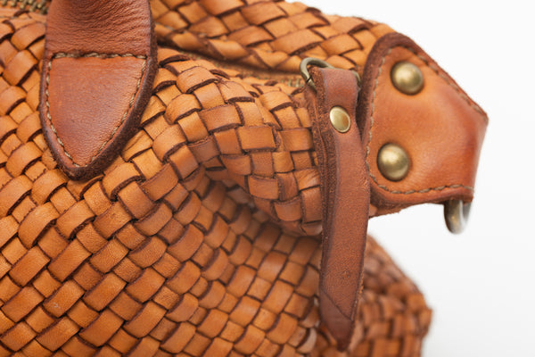 BRAIDED LEATHER BAG CAMEL