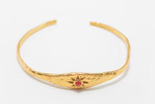 Lade das Bild in den Galerie-Viewer, SUN BANGLE BRACELET - BURGUNDY
