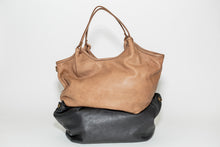 Lade das Bild in den Galerie-Viewer, SOCOA BAG - BLACK
