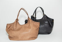 Lade das Bild in den Galerie-Viewer, SOCOA BAG - BLACK
