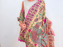 Carica l'immagine nel visualizzatore di Gallery, EMBROIDERY SILK SCARF 35
