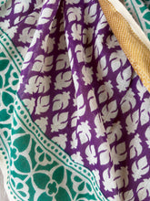 Carica l'immagine nel visualizzatore di Gallery, BLOCK PRINT PURPLE- GREEN
