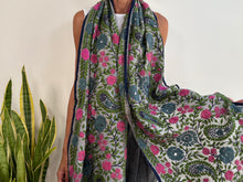 Carica l'immagine nel visualizzatore di Gallery, FRIDA SILK SCARF 7
