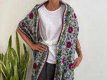 Cargar imagen en el visor de la galería, FRIDA SILK SCARF 1
