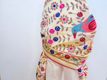 Carica l'immagine nel visualizzatore di Gallery, EMBROIDERY SILK SCARF 31
